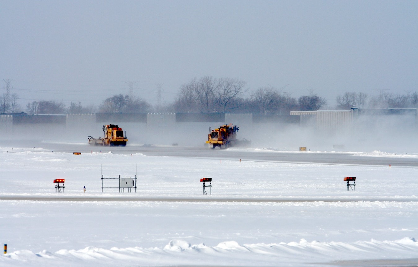 Commercial parking lot snow clearing in Auburn Hills, MI